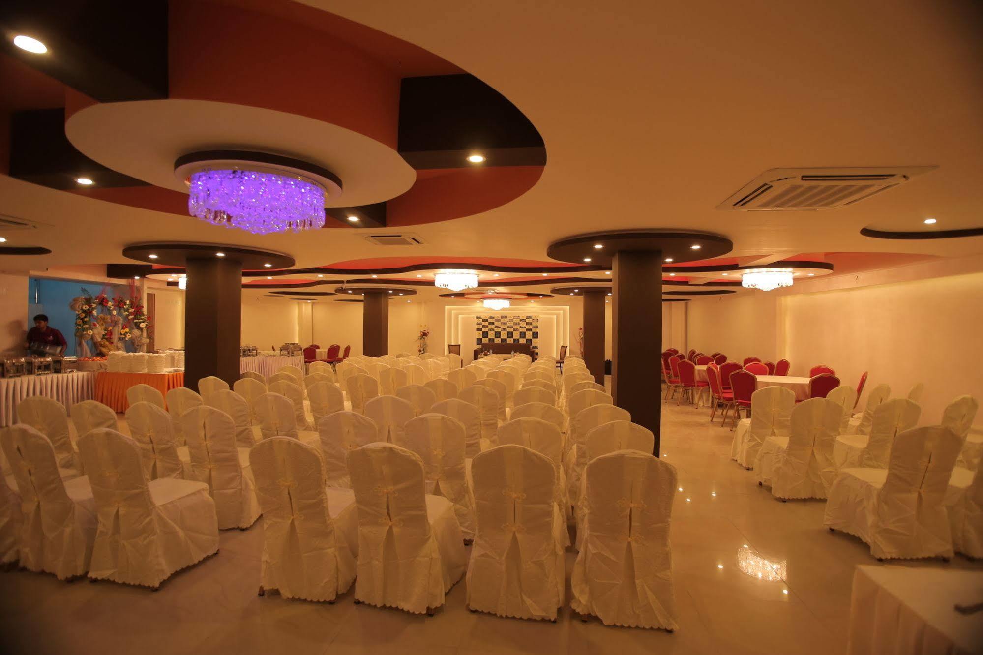 Mirage Lords Inn Kathmandu Esterno foto